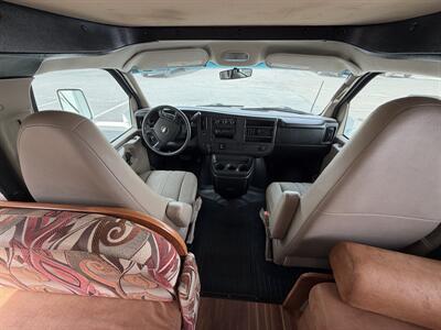 2012 Coachmen Freelander 28QB   - Photo 6 - Oregon City, OR 97045