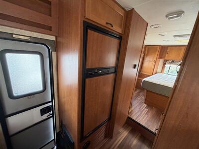 2012 Coachmen Freelander 28QB   - Photo 12 - Oregon City, OR 97045