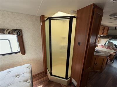 2012 Coachmen Freelander 28QB   - Photo 15 - Oregon City, OR 97045