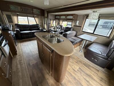 2016 Forest River Heritage Glen 272RL   - Photo 14 - Oregon City, OR 97045