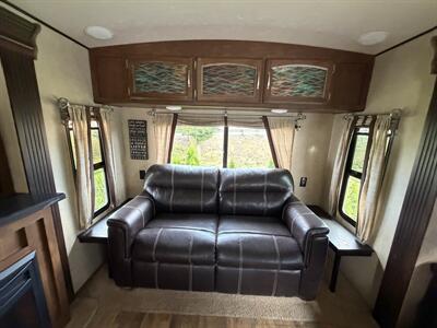 2016 Forest River Heritage Glen 272RL   - Photo 8 - Oregon City, OR 97045