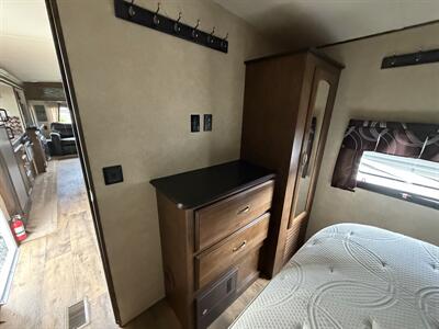 2016 Forest River Heritage Glen 272RL   - Photo 16 - Oregon City, OR 97045