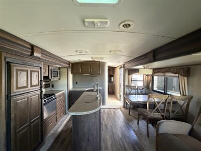 2015 Keystone Cougar 30RLI - Photo 8 - Oregon City, OR 97045