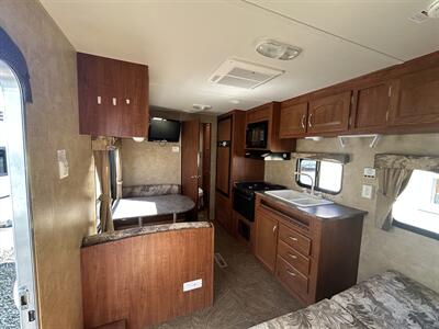 2011 Jayco Jay Flight 22FB   - Photo 4 - Oregon City, OR 97045