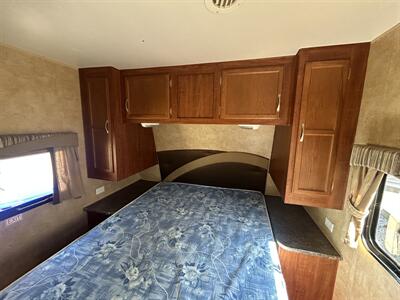 2011 Jayco Jay Flight 22FB   - Photo 9 - Oregon City, OR 97045
