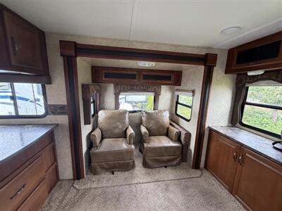 2013 Keystone Cougar 32RESWE - Photo 8 - Oregon City, OR 97045
