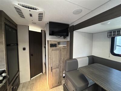 2021 Venture RV Sonic 220VBH   - Photo 7 - Oregon City, OR 97045