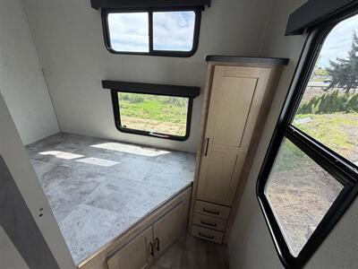 2022 Keystone Arcadia 3370BH   - Photo 10 - Oregon City, OR 97045