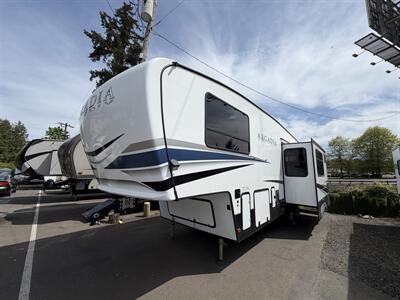 2022 Keystone Arcadia 3370BH