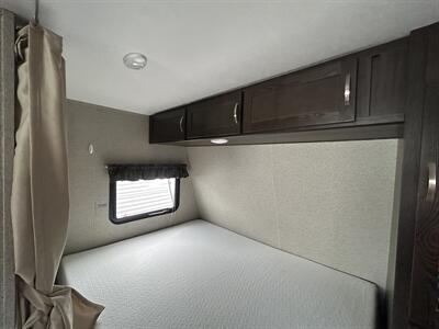 2019 Keystone Springdale 201   - Photo 10 - Oregon City, OR 97045