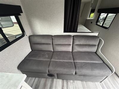 2025 Jayco Jay Flight SLX 260BHW   - Photo 6 - Oregon City, OR 97045
