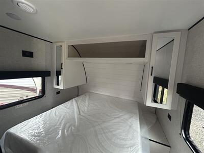 2025 Jayco Jay Flight SLX 260BHW   - Photo 10 - Oregon City, OR 97045