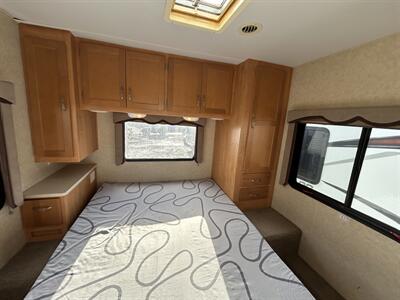 2008 Forest River Sunseeker 2940DS   - Photo 15 - Oregon City, OR 97045