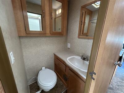 2008 Forest River Sunseeker 2940DS   - Photo 19 - Oregon City, OR 97045