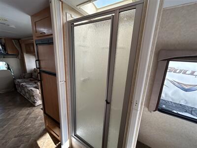 2008 Forest River Sunseeker 2940DS   - Photo 17 - Oregon City, OR 97045