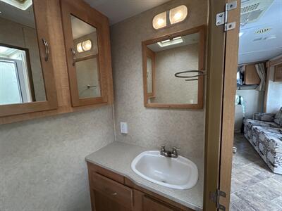 2008 Forest River Sunseeker 2940DS   - Photo 18 - Oregon City, OR 97045