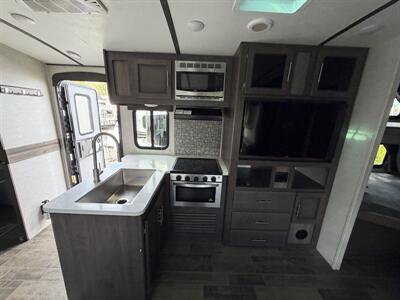 2020 Keystone Sunset Trail 242BH   - Photo 7 - Oregon City, OR 97045