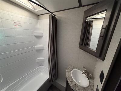 2020 Keystone Sunset Trail 242BH   - Photo 11 - Oregon City, OR 97045