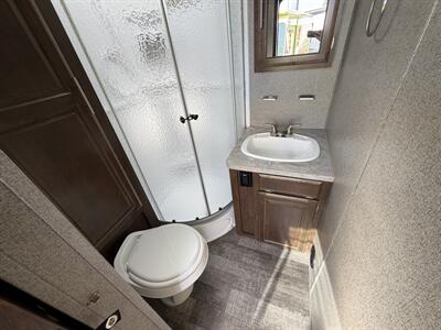 2019 Forest River Rockwood Roo 23FL   - Photo 15 - Oregon City, OR 97045