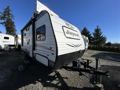 2017 Jayco Jay Flight 174BH   - Photo 2 - Oregon City, OR 97045