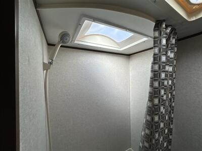 2017 Jayco Jay Flight 174BH   - Photo 10 - Oregon City, OR 97045