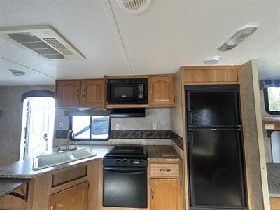 2011 Keystone Springdale 267BHSS   - Photo 9 - Oregon City, OR 97045