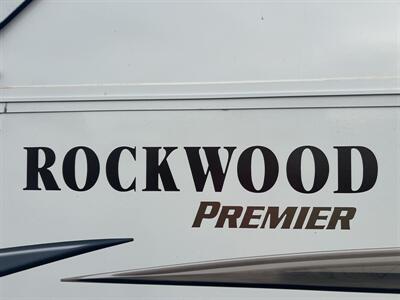 2014 Forest River Rockwood Premier A127TH   - Photo 4 - Oregon City, OR 97045