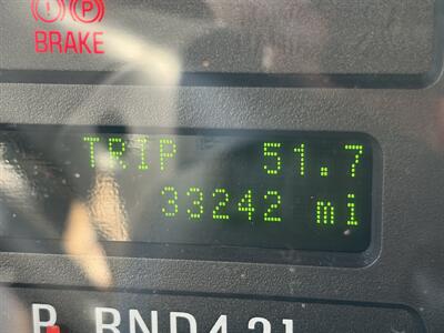 2017 Winnebago Vista 31BE   - Photo 5 - Oregon City, OR 97045