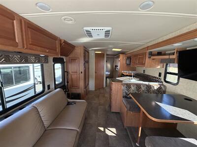2017 Winnebago Vista 31BE   - Photo 6 - Oregon City, OR 97045