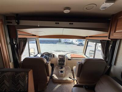 2017 Winnebago Vista 31BE   - Photo 8 - Oregon City, OR 97045