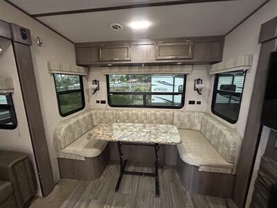 2019 Winnebago Minnie Plus 27RLTS   - Photo 10 - Oregon City, OR 97045