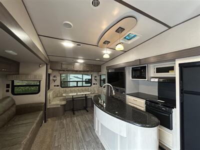 2019 Winnebago Minnie Plus 27RLTS   - Photo 8 - Oregon City, OR 97045