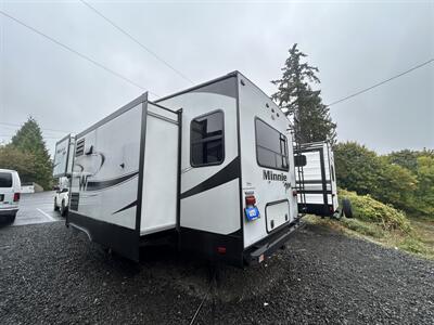 2019 Winnebago Minnie Plus 27RLTS   - Photo 4 - Oregon City, OR 97045