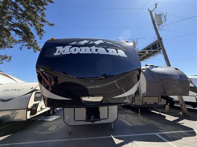 2016 Keystone Montana High Country HM305RL   - Photo 3 - Oregon City, OR 97045