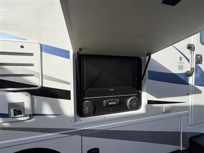 2010 Four Winds Siesta 24SB   - Photo 4 - Oregon City, OR 97045