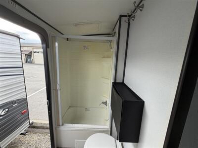2022 Keystone Bullet 290BHSWE - Photo 18 - Oregon City, OR 97045