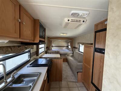 2011 R-Vision Trail-Sport 23RS   - Photo 4 - Oregon City, OR 97045