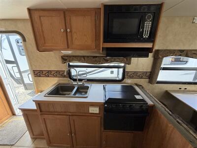 2011 R-Vision Trail-Sport 23RS   - Photo 8 - Oregon City, OR 97045