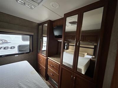 2013 Thor Ace 30.1   - Photo 11 - Oregon City, OR 97045