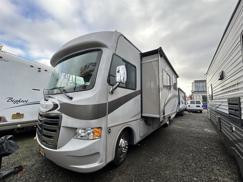 2013 Thor Ace 30.1  