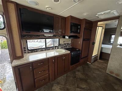 2013 Thor Ace 30.1   - Photo 10 - Oregon City, OR 97045