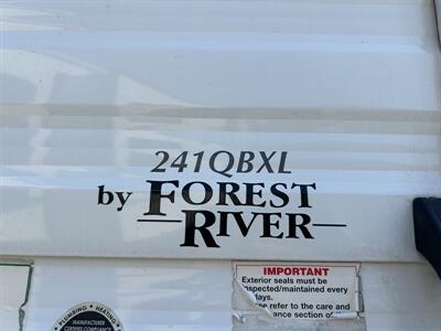 2015 Forest River Wildwood 241QBXL   - Photo 3 - Oregon City, OR 97045