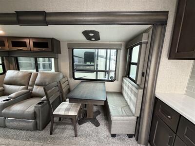 2020 Grand Design RV Reflection 29RS - Photo 11 - Oregon City, OR 97045
