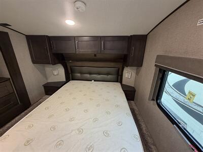 2020 Grand Design RV Reflection 29RS - Photo 16 - Oregon City, OR 97045