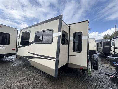 2017 Highland Ridge Open Range Ultra Light 2710RL   - Photo 3 - Oregon City, OR 97045