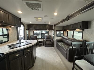 2017 Highland Ridge Open Range Ultra Light 2710RL   - Photo 6 - Oregon City, OR 97045