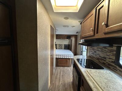 2015 Venture RV Sonic 170   - Photo 5 - Oregon City, OR 97045