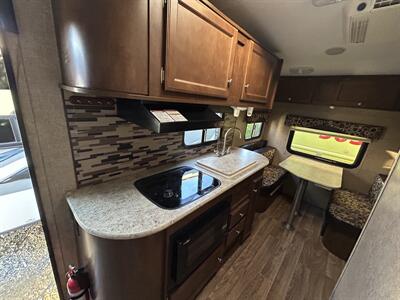 2015 Venture RV Sonic 170   - Photo 7 - Oregon City, OR 97045