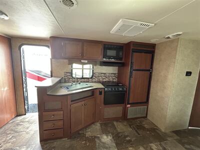 2014 R-Vision Trail Lite Trek 322BHD   - Photo 10 - Oregon City, OR 97045