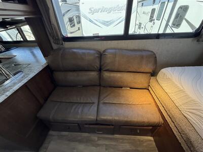 2017 Highland Ridge RV Open Range Light 221RQB   - Photo 9 - Oregon City, OR 97045